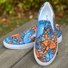 Women’s lace-up canvas